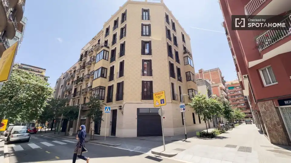 Vista exterior de Pis de lloguer en Barcelona amb Aire condicionat, Calefacció i Moblat