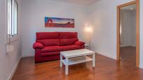 Living room of Flat for sale in Cornellà de Llobregat  with Parquet flooring and Oven