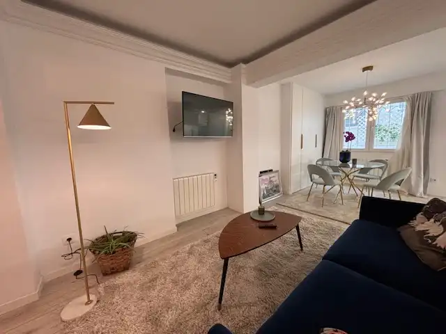 Sala d'estar de Pis en venda en Ferrol amb Calefacció, Parquet i Terrassa