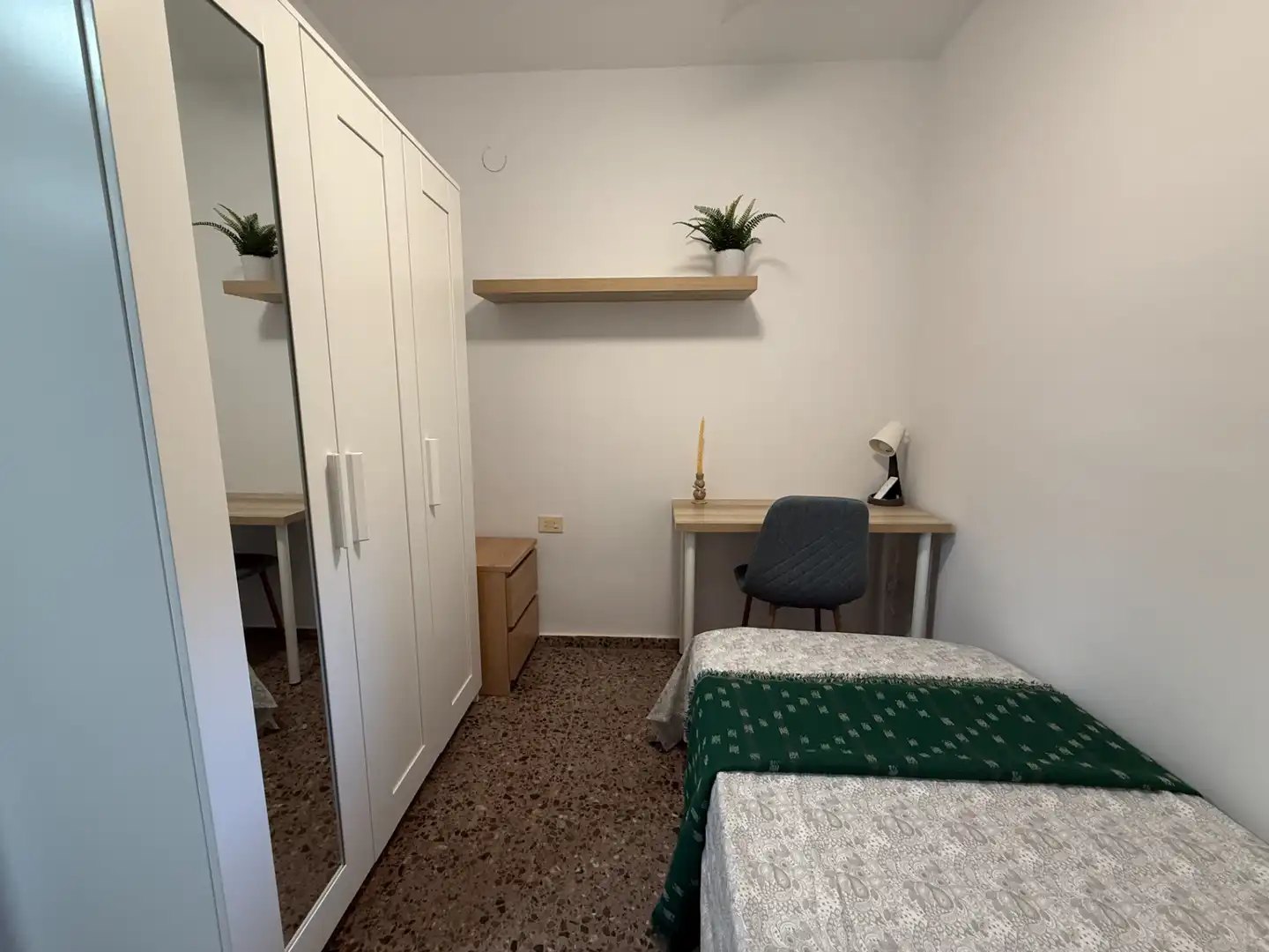 Bedroom of Flat for share in Nules  with Furnished, Oven and Washing machine