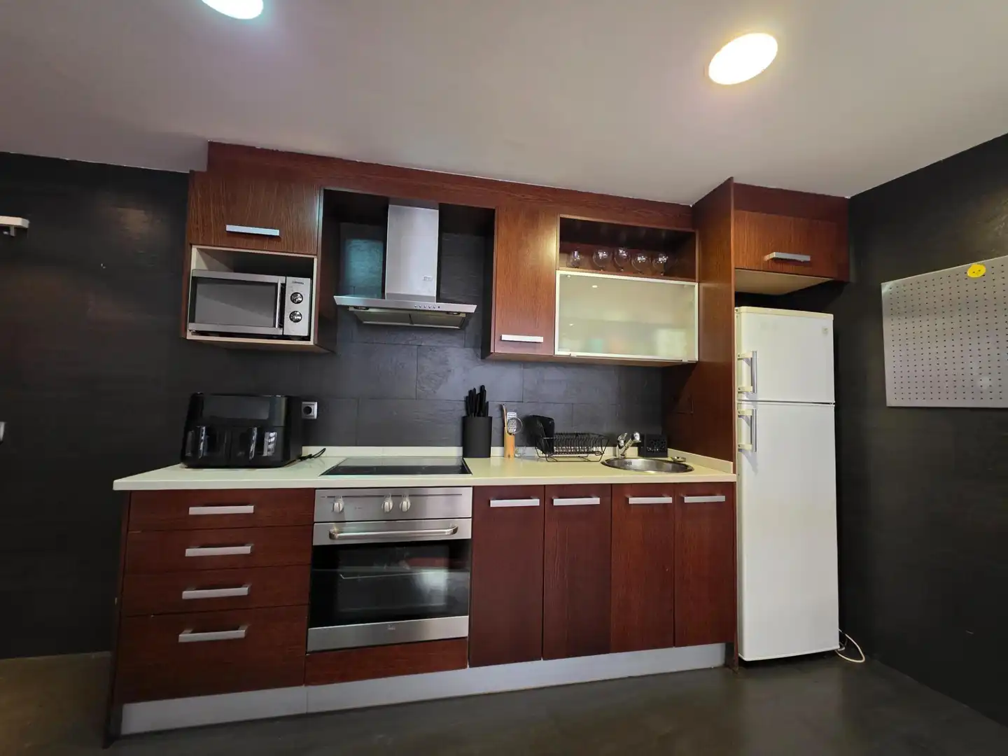 Cuina de Apartament en venda en Barcelona amb Alarma