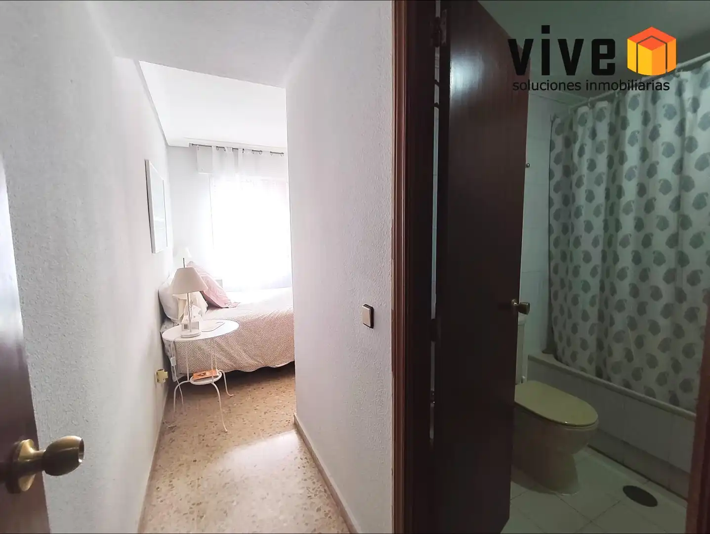Bedroom of Flat for sale in Sevilla  with Air Conditioner and Terrace