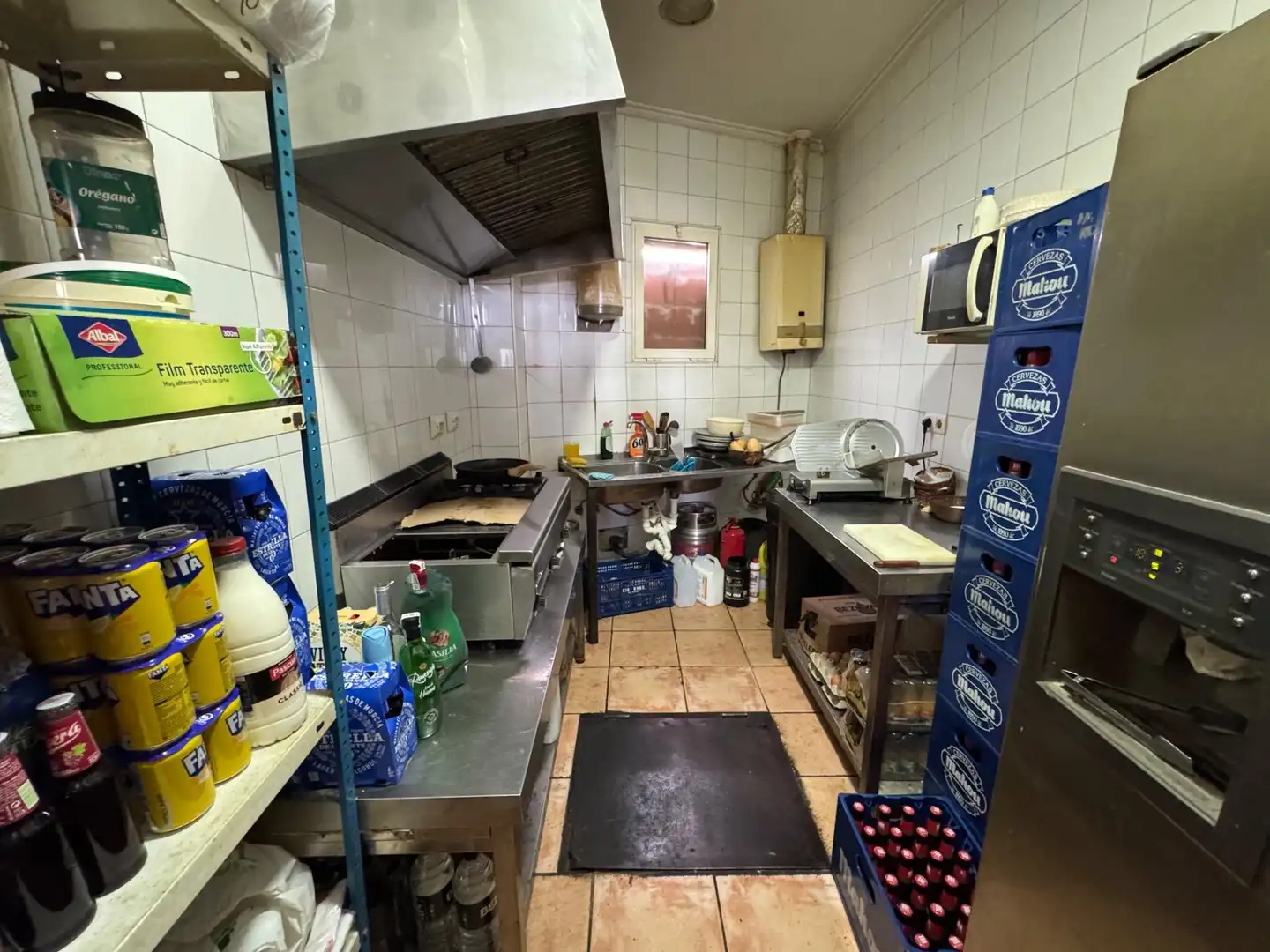 Cocina de Local en venta en Torrevieja con Aire acondicionado y Amueblado