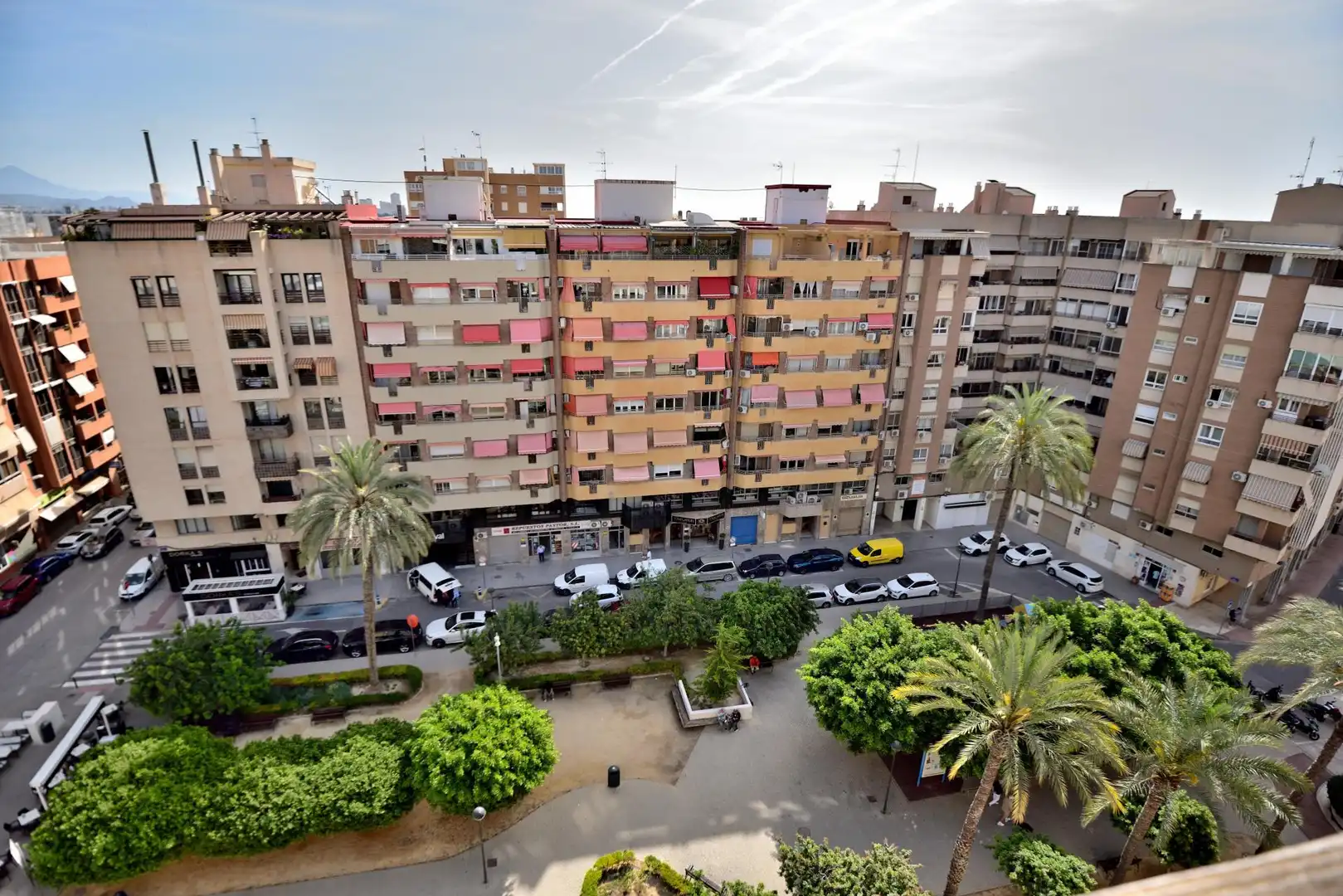 Vista exterior de Ático en venta en Sant Joan d'Alacant con Calefacción y Balcón
