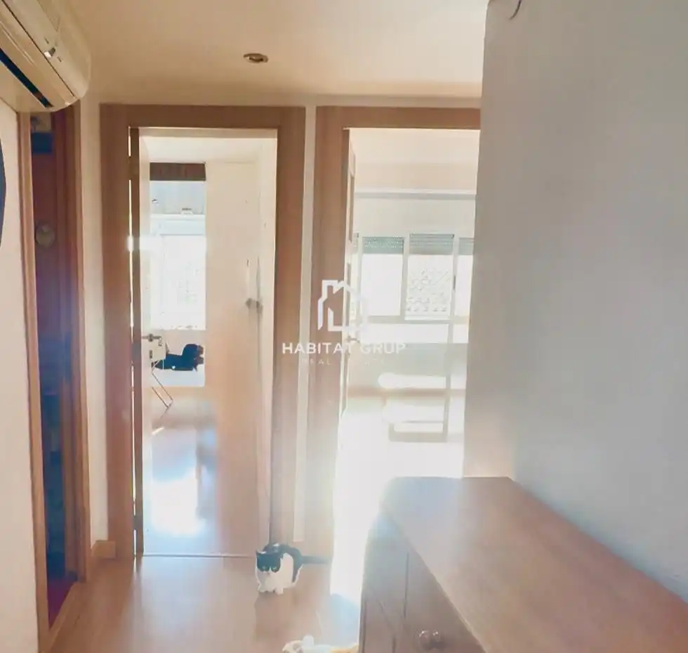 Wohnung zum Verkauf in Salt mit Klimaanlage und Heizung