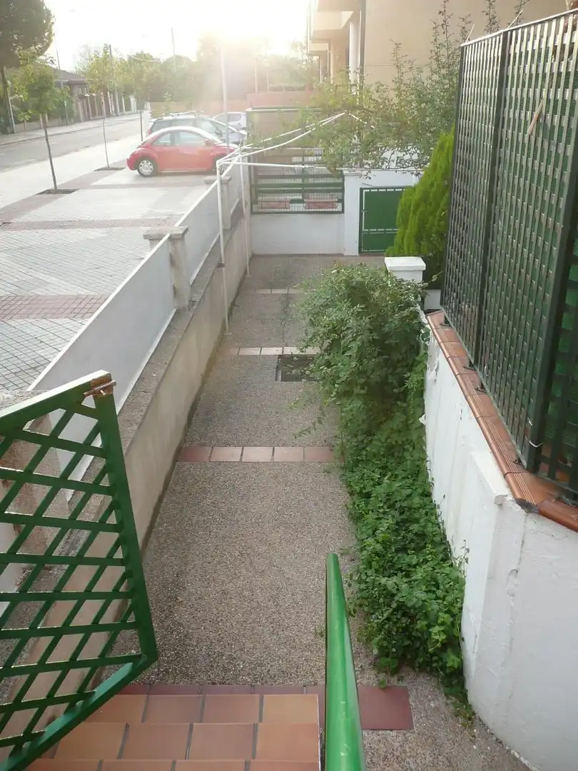 Adossat amb piscina en venda a Viana de Cega, imagen 12
