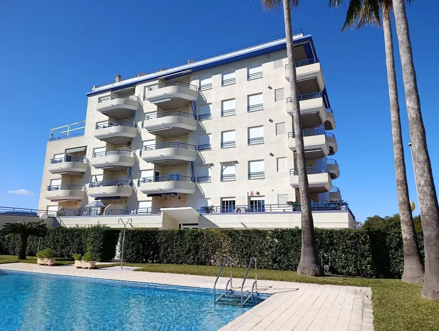 Apartments for rent in Oliva Playa