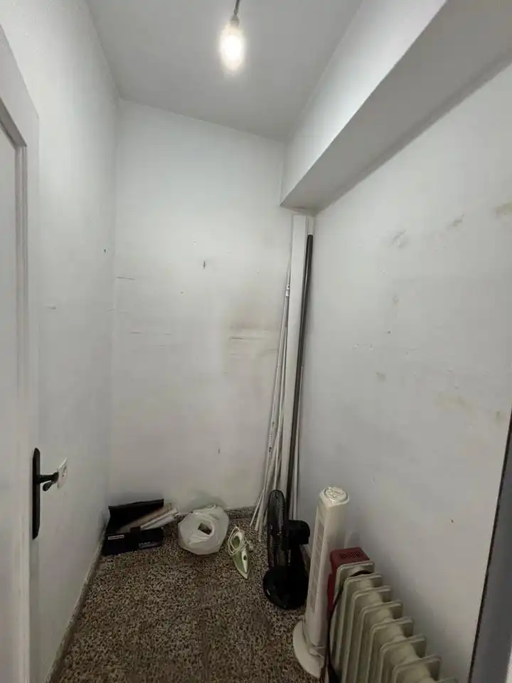Flat for sale in Granada