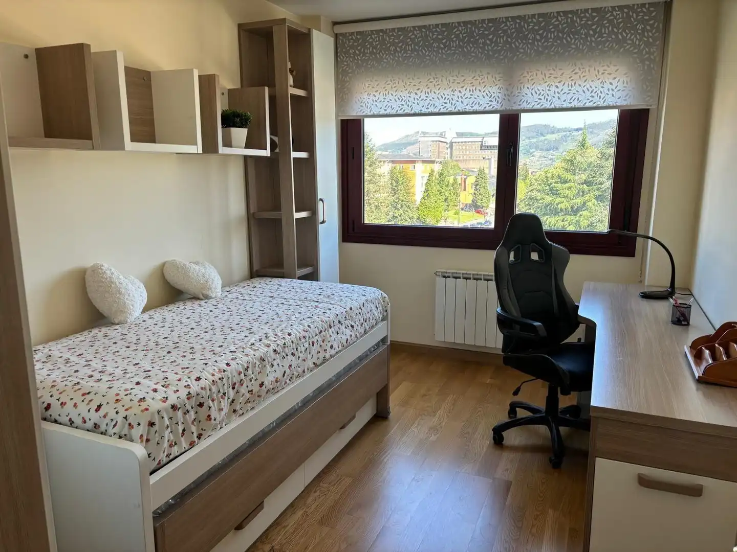 Flat for rent in Calle Calle Morcín, Montecerrao