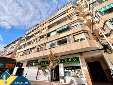 Apartament amb ascensor en venda a Centro