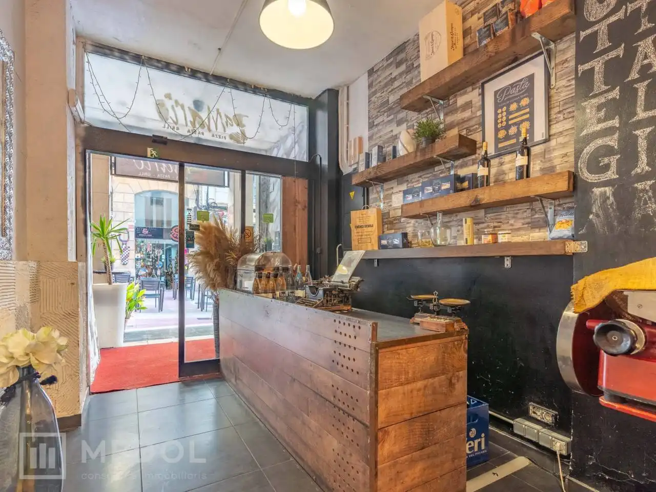 Local commercial à louer à Calle Méndez Núñez 7, imagen 4