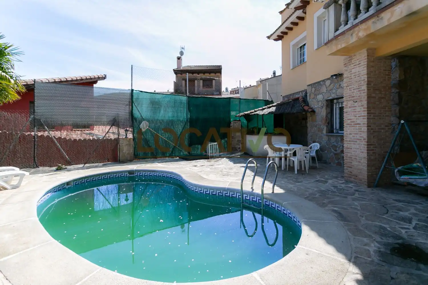 Piscina de Casa o chalet en venta en El Hoyo de Pinares  con Calefacción, Terraza y Trastero