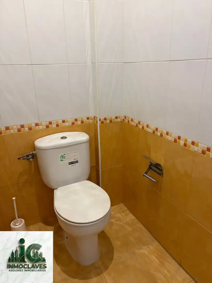 Bany de Local de lloguer en Algeciras