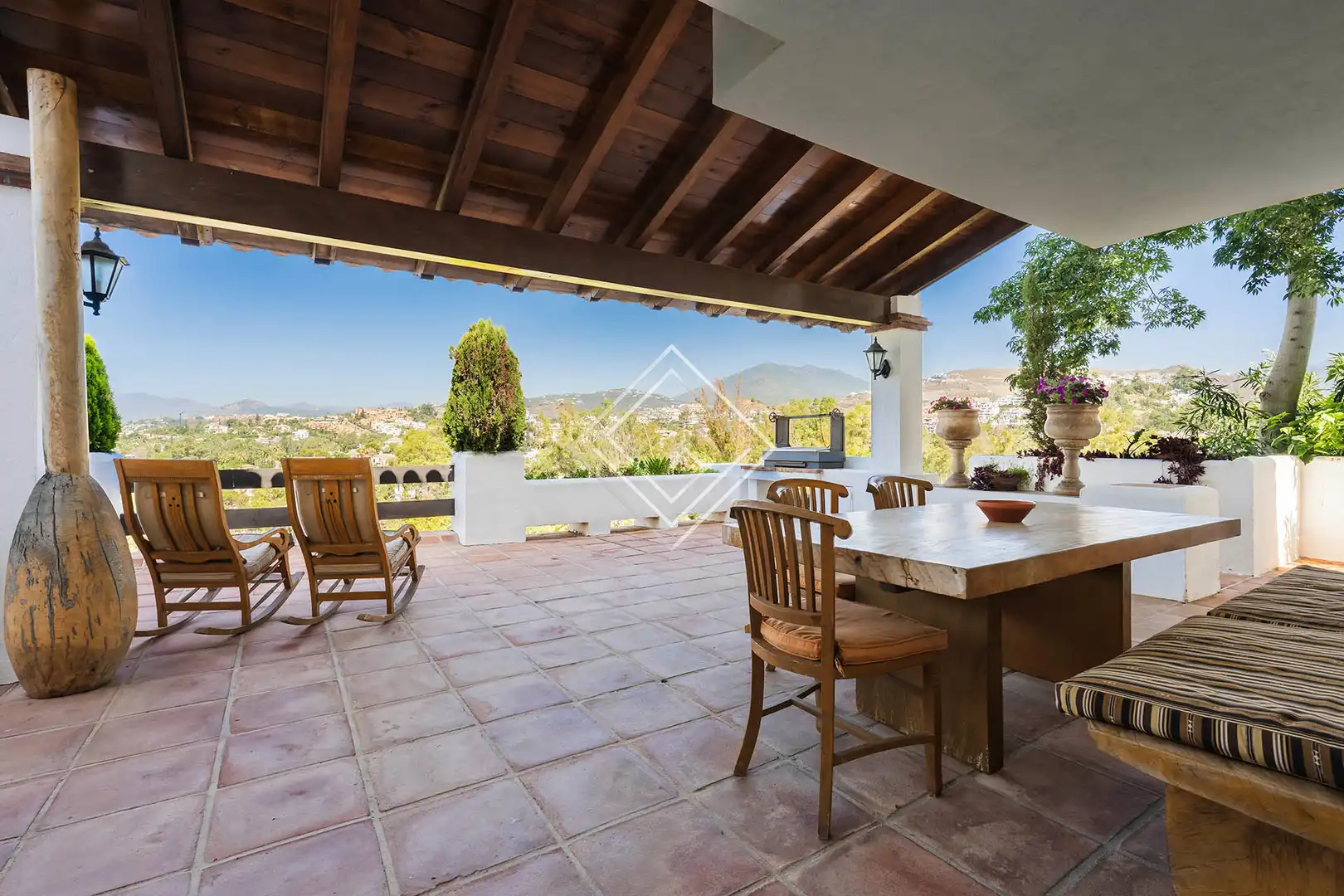 Terrassa de Casa o xalet en venda en Marbella amb Aire condicionat, Calefacció i Jardí privat
