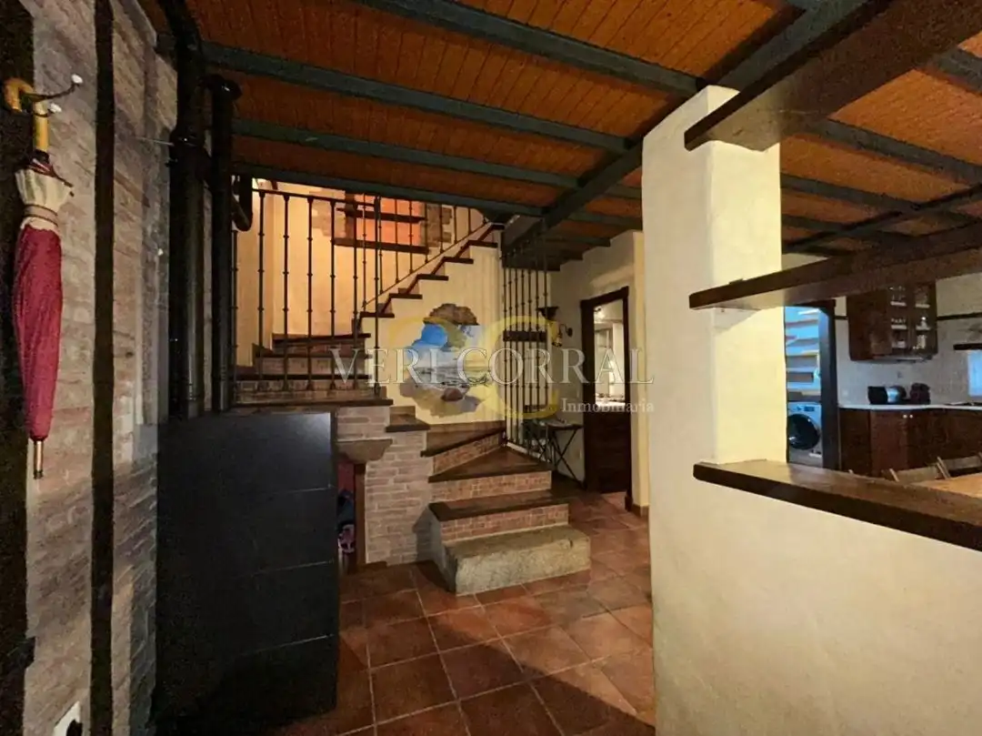 Casa adosada en venda en Llanes amb Calefacció i Moblat