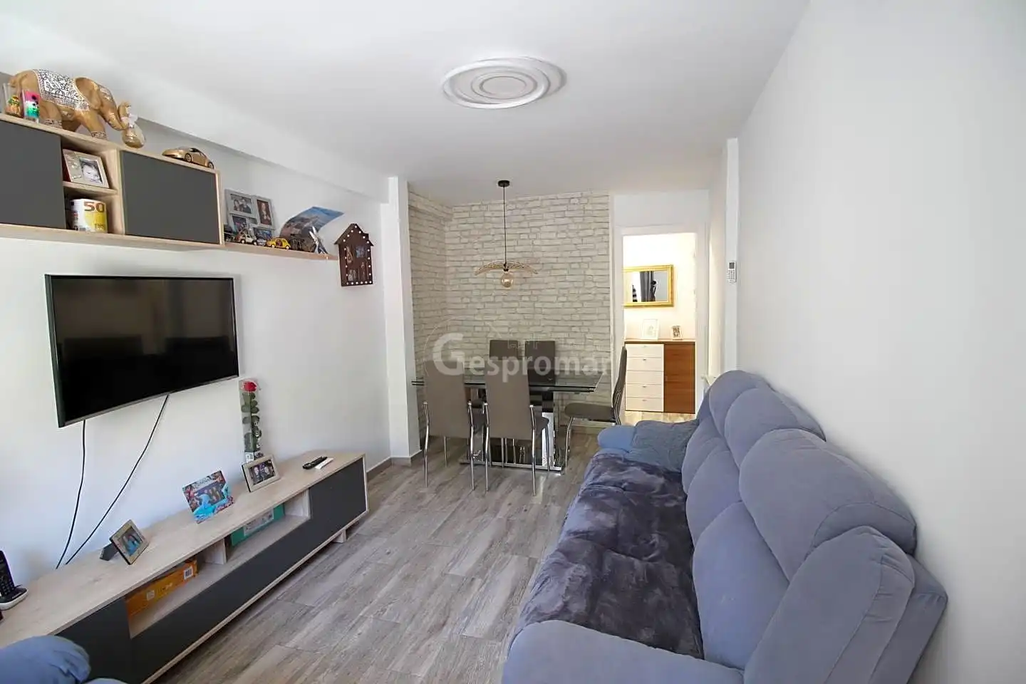 Flat for sale in De Barrionuevo, Lucero