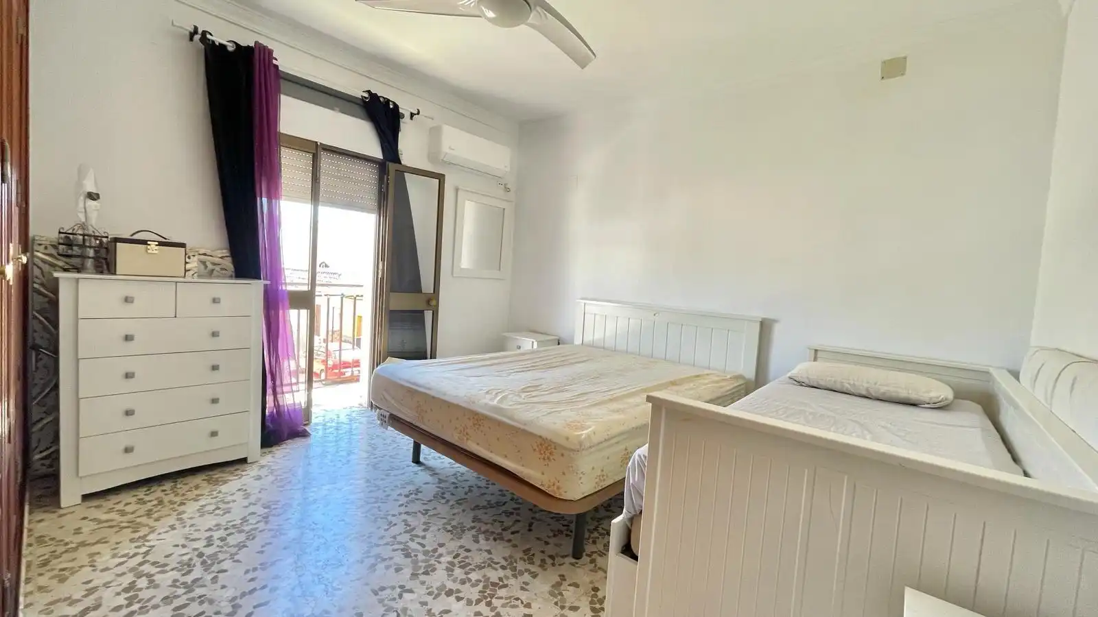 Habitación de Piso en venta en El Cuervo de Sevilla con Aire acondicionado