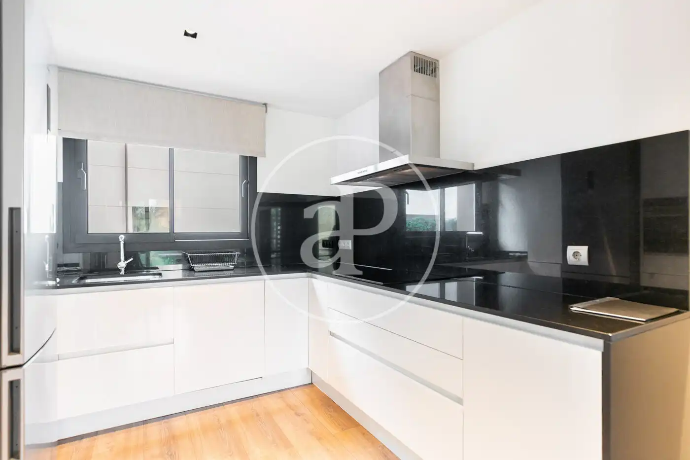 Flat for sale in Carrer de Ticià, Vallcarca i els Penitents