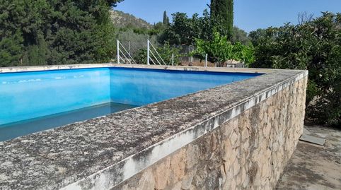 CHALET CON PISCINA A 8 KM DE YECLA JUNTO A LA MONTAÑA