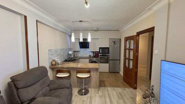 Cuina de Pis en venda en Ferrol amb Moblat, Forn i Rentadora