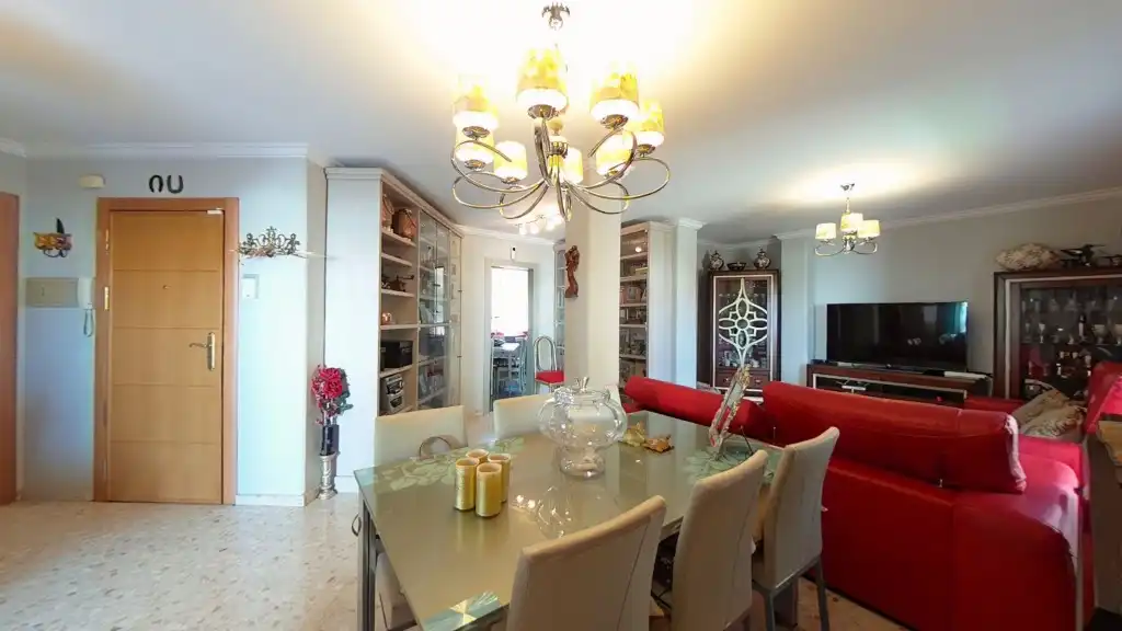 Comedor de Ático en venta en Vélez-Málaga con Aire acondicionado, Terraza y Amueblado