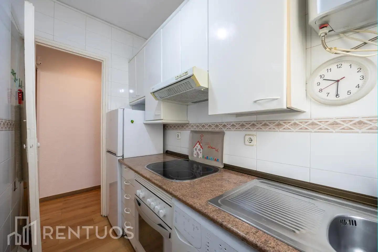 Kitchen of Attic for rent in Madrid  with Air Conditioner, Heating and Parquet flooring