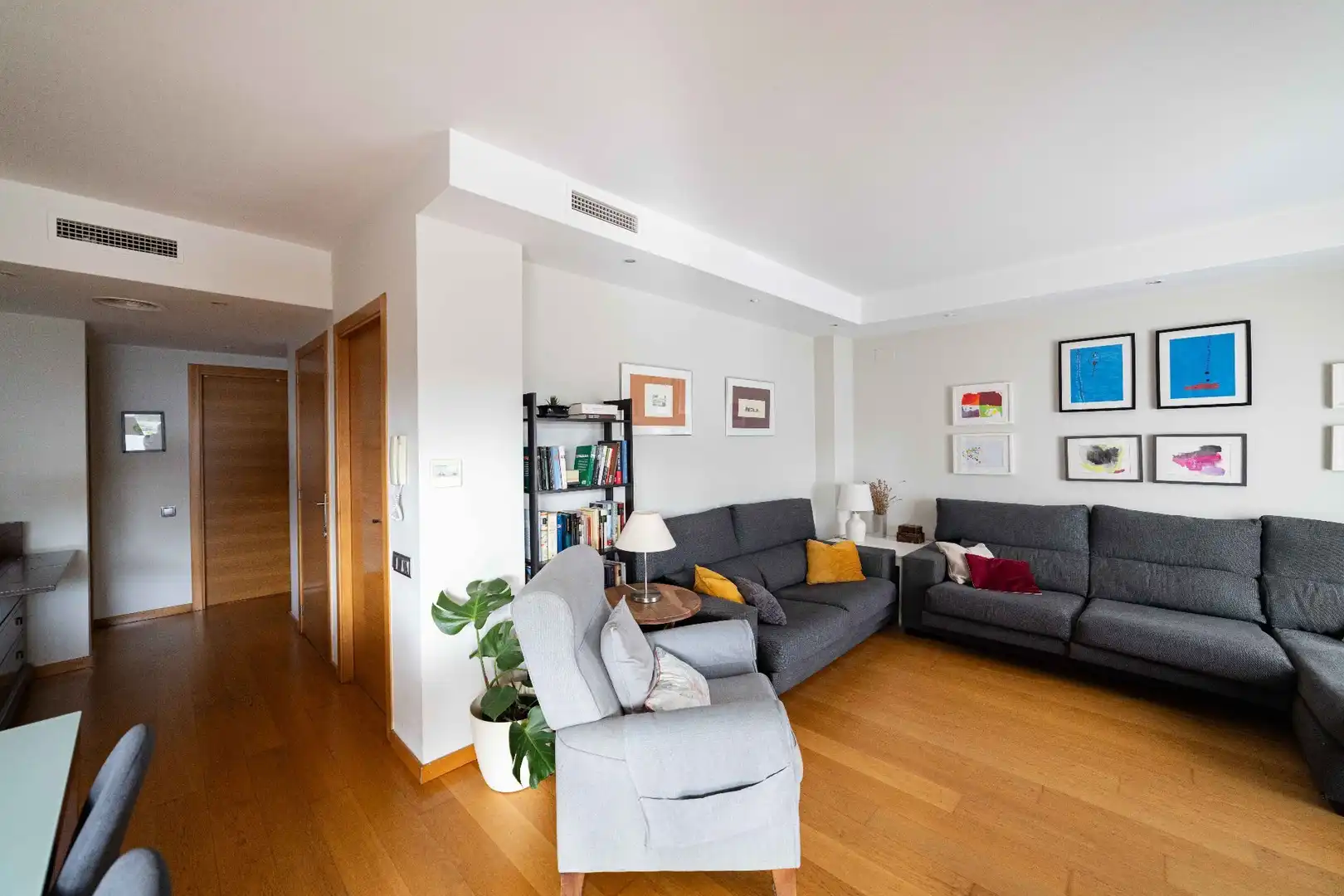 Living room of Detached homes for sale in L'Eliana  with Air Conditioner, Terrace and Storage room