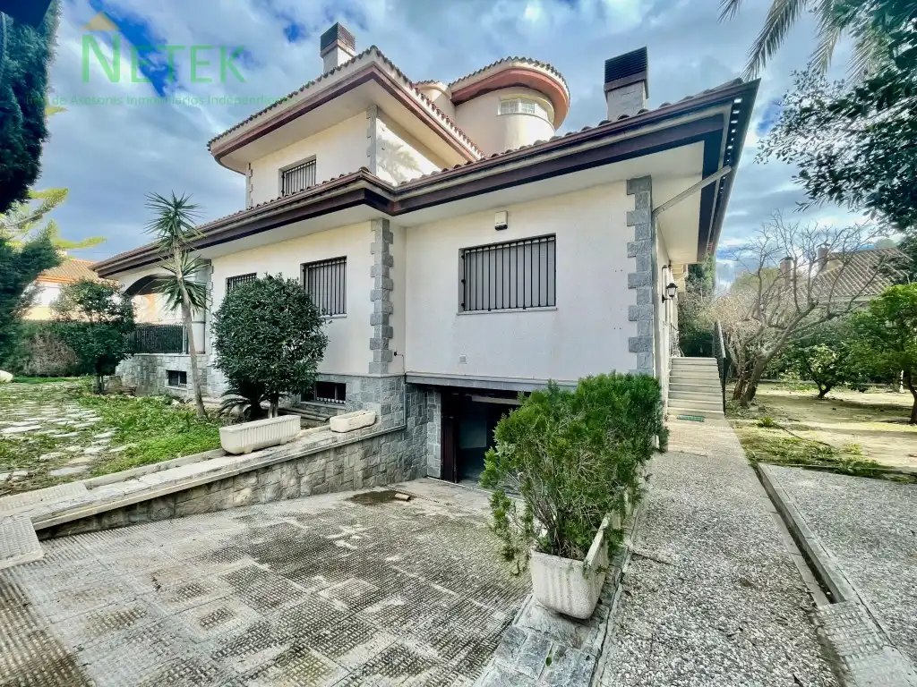 Villa à vendre à Avenida Andres Murcia