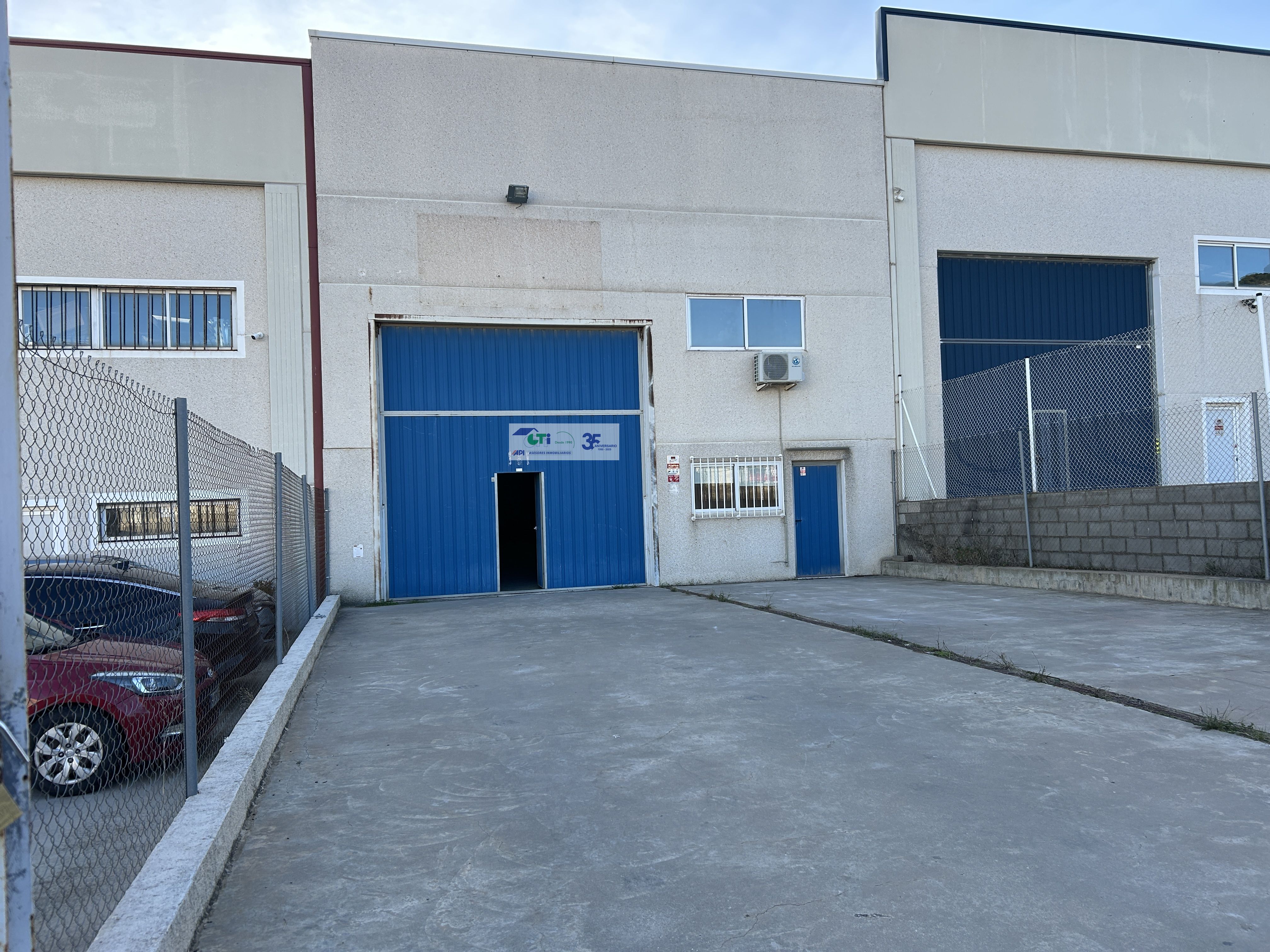 Exterior view of Industrial buildings to rent in La Muela