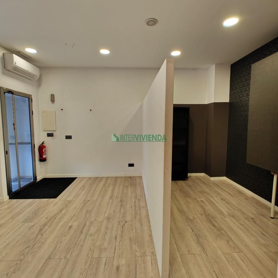 Office for sale in Vigo   with Air Conditioner, Heating and Furnished