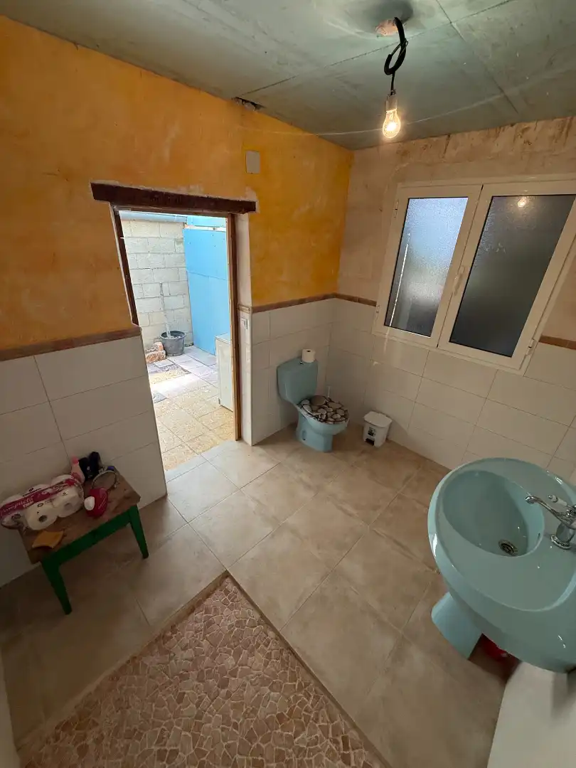 Baño de Casa o chalet en venta en Munera con Jardín privado, Terraza y Amueblado