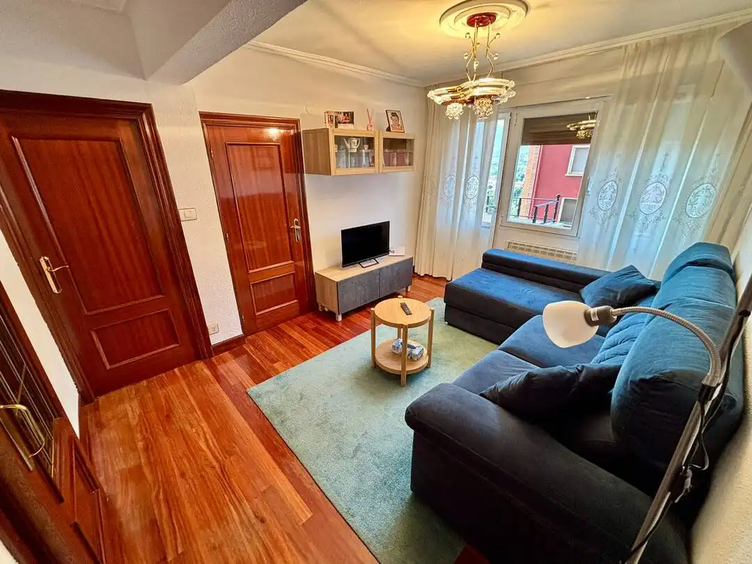 Living room of Flat for sale in Bilbao   with Heating and Furnished