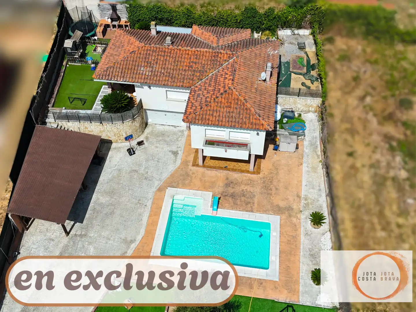 Casa amb piscina en venda a Caldes de Malavella, imagen 2