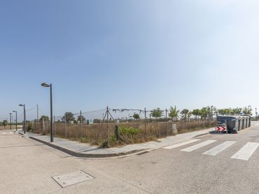 Wohnbaugrundstück zum Verkauf in Pobles del Sud