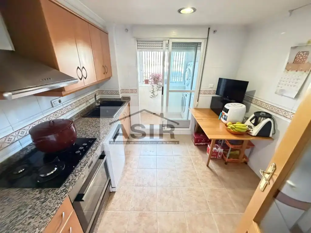 Kitchen of Flat for sale in Alzira  with Air Conditioner