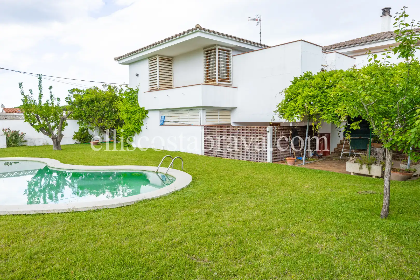 Jardí de Casa o xalet en venda en L'Escala amb Aire condicionat, Calefacció i Jardí privat
