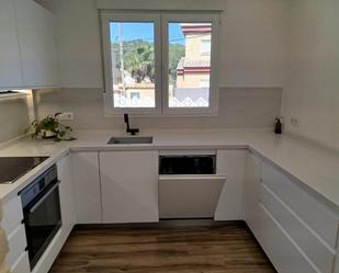 Cuina de Casa o xalet en venda en Torrent amb Aire condicionat, Calefacció i Jardí privat