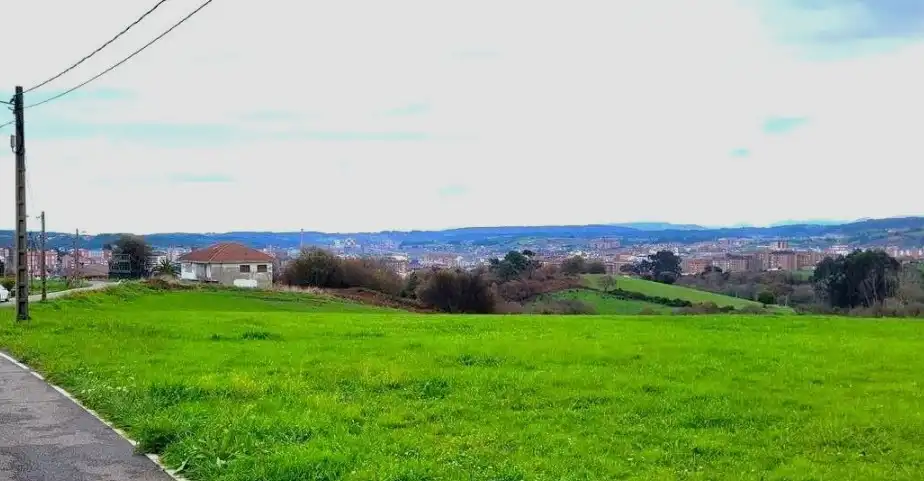 Residential for sale in Polígono Sector 12, 75, Llaranes