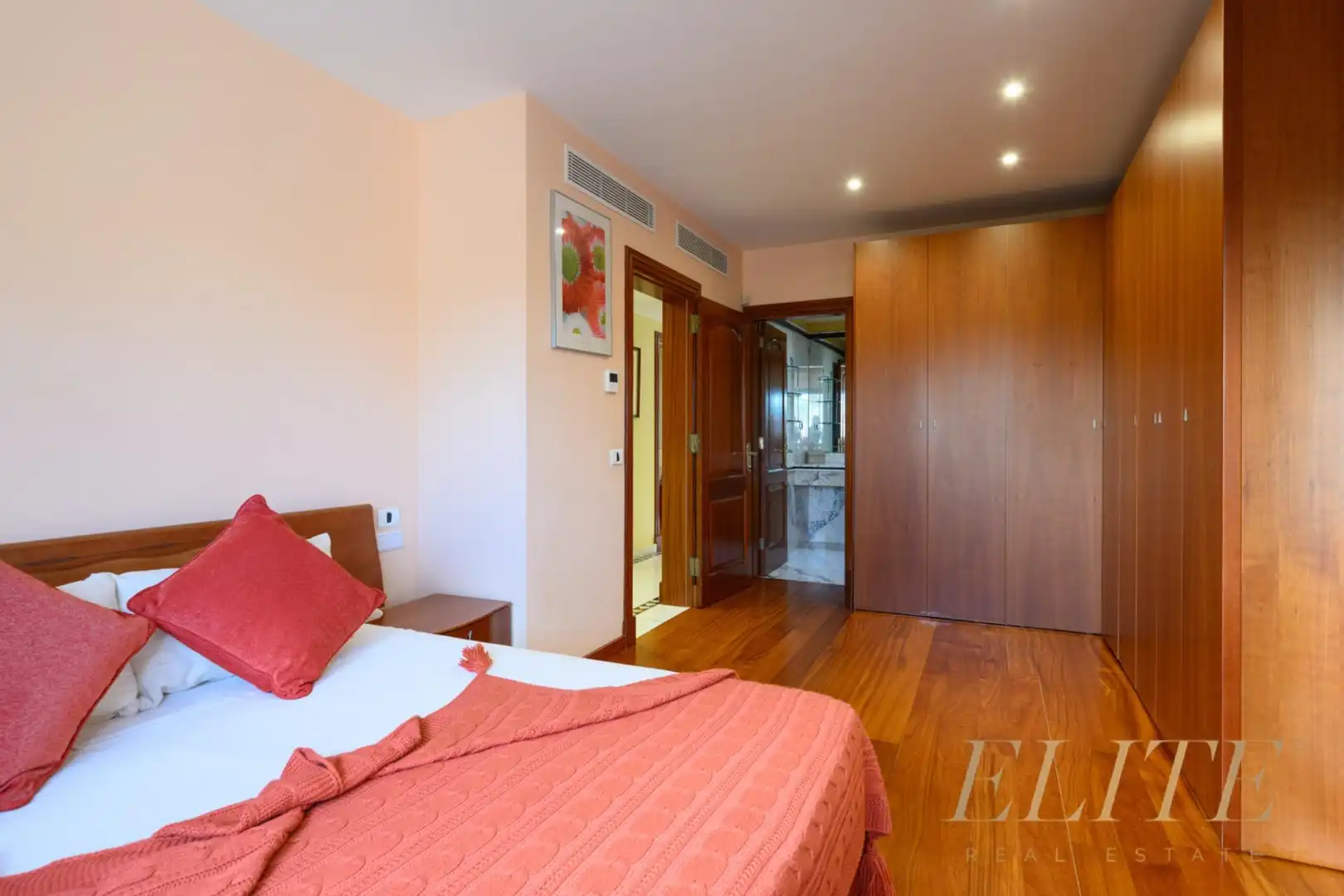 Dormitori de Casa o xalet en venda en San Bartolomé de Tirajana amb Jardí privat, Terrassa i Piscina