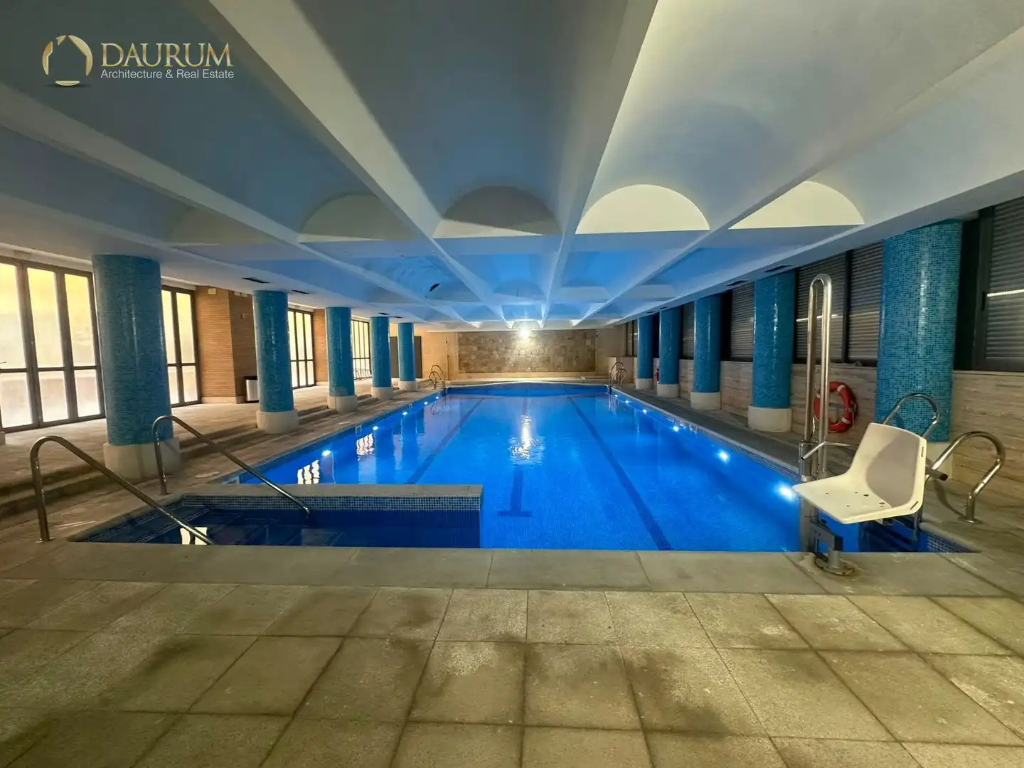 Piso con piscina en venta en CALLE CAMILO JOSÉ CELA, 1, imagen 2
