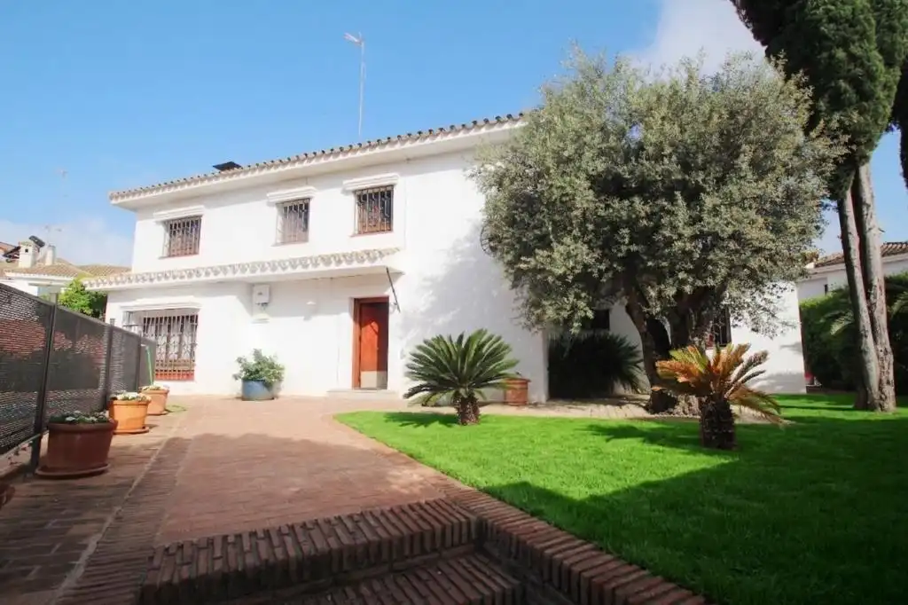 Vista exterior de Casa o chalet en venta en Jerez de la Frontera con Aire acondicionado, Jardín privado y Terraza