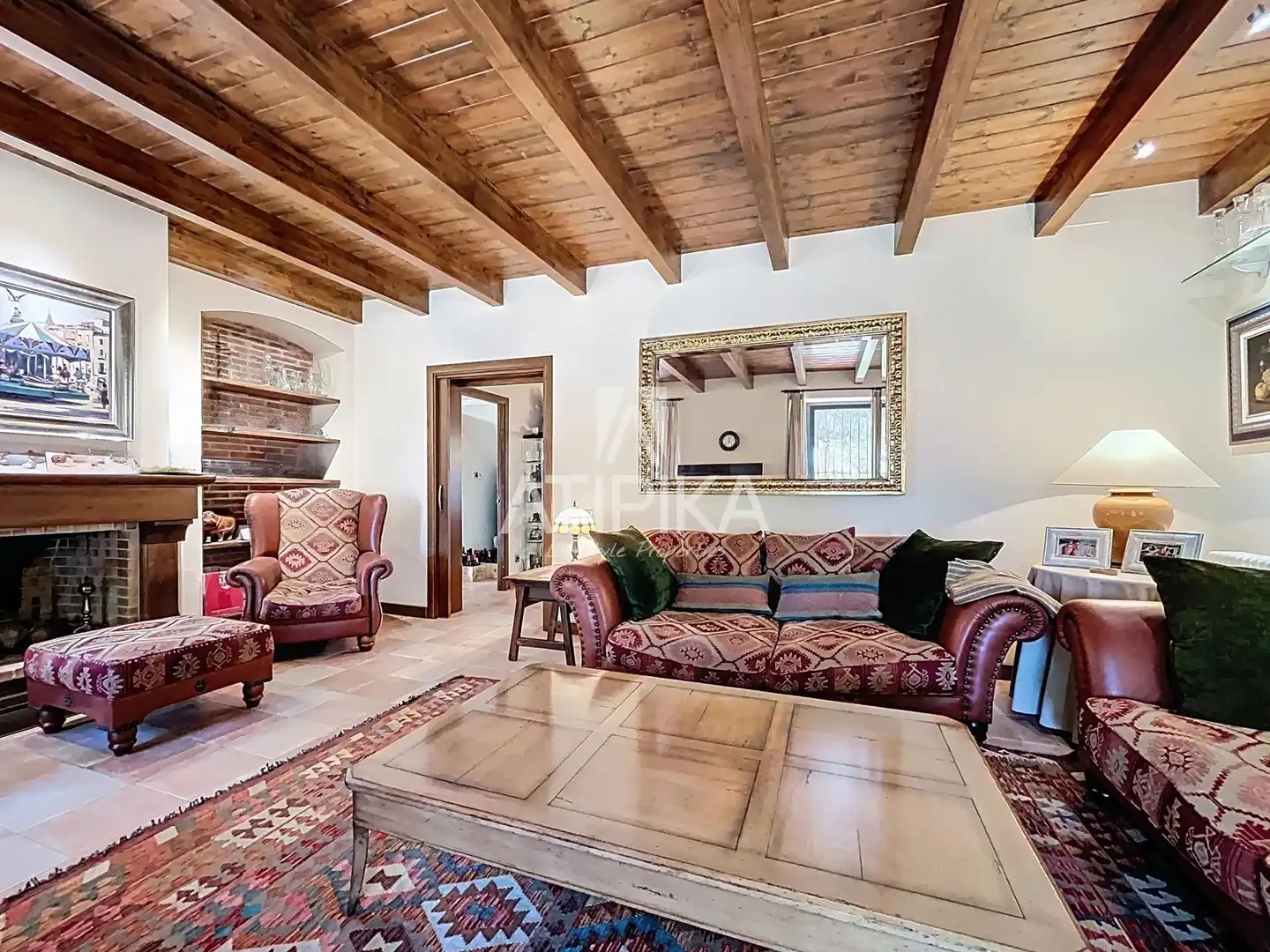 Living room of Country homes for sale in La Granada  with Air Conditioner, Heating and Storage room