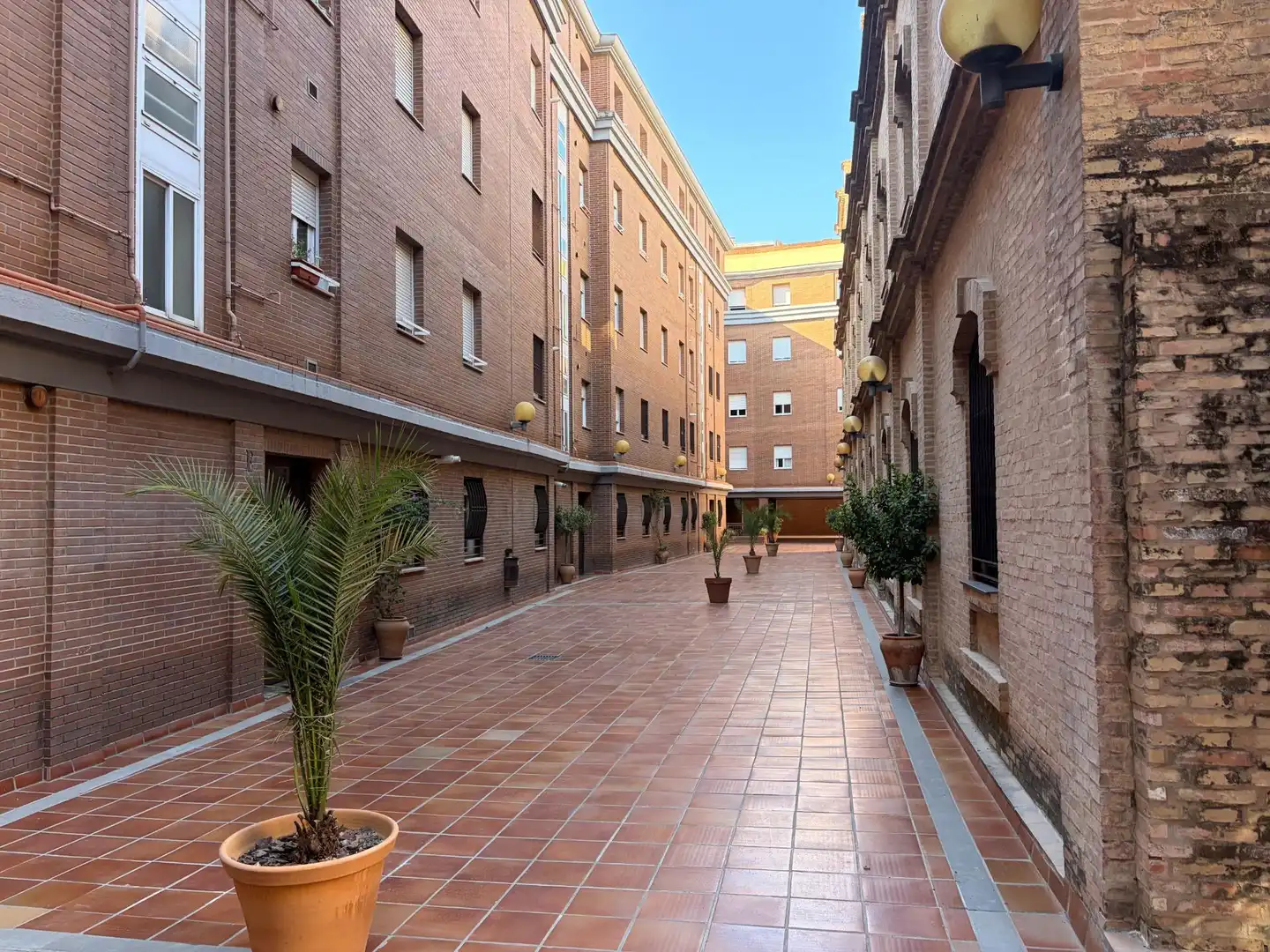 Exterior view of Flat for rent in Sevilla  with Air Conditioner and Furnished