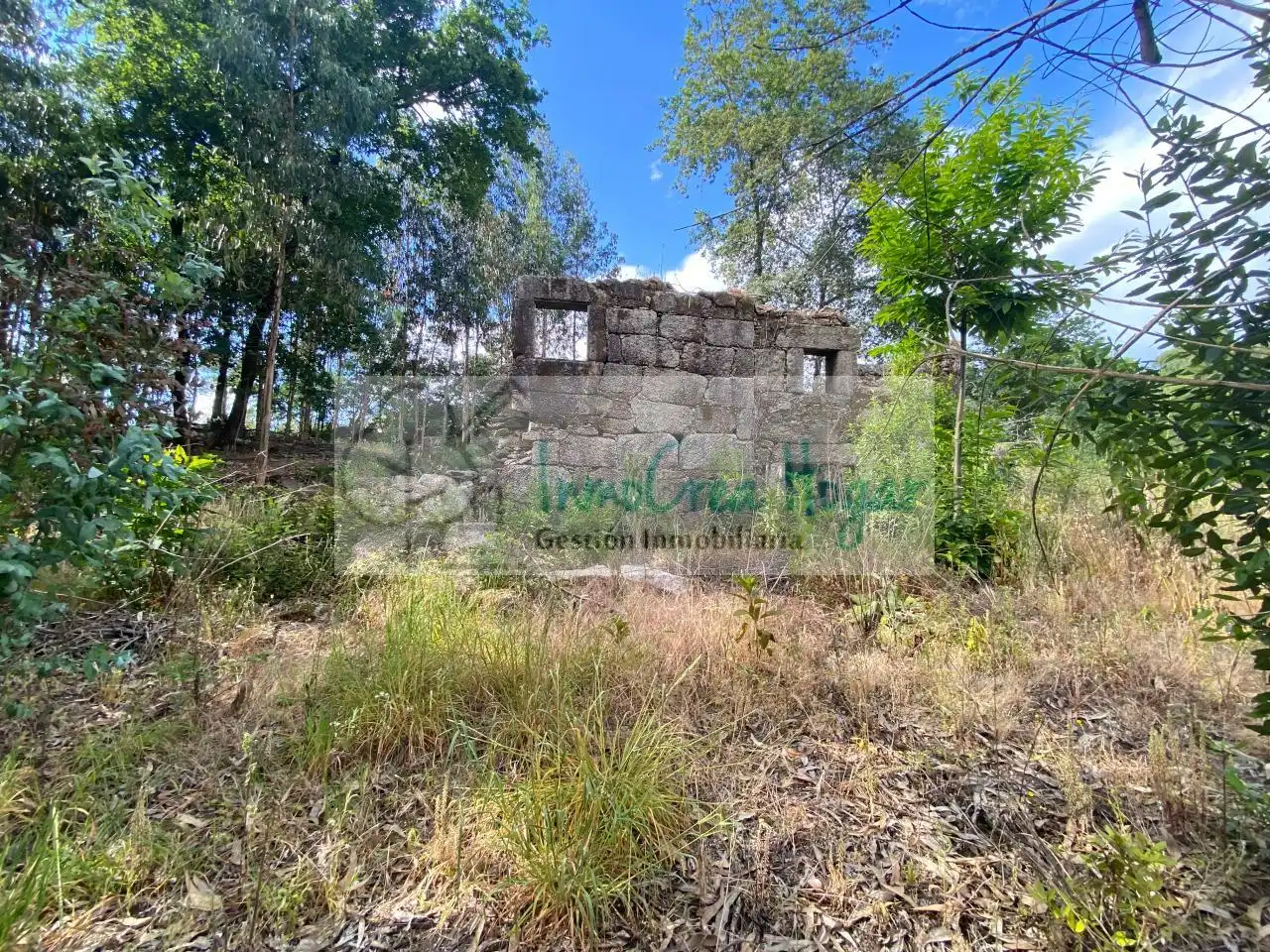 Terreny rústic en venda a O Porriño