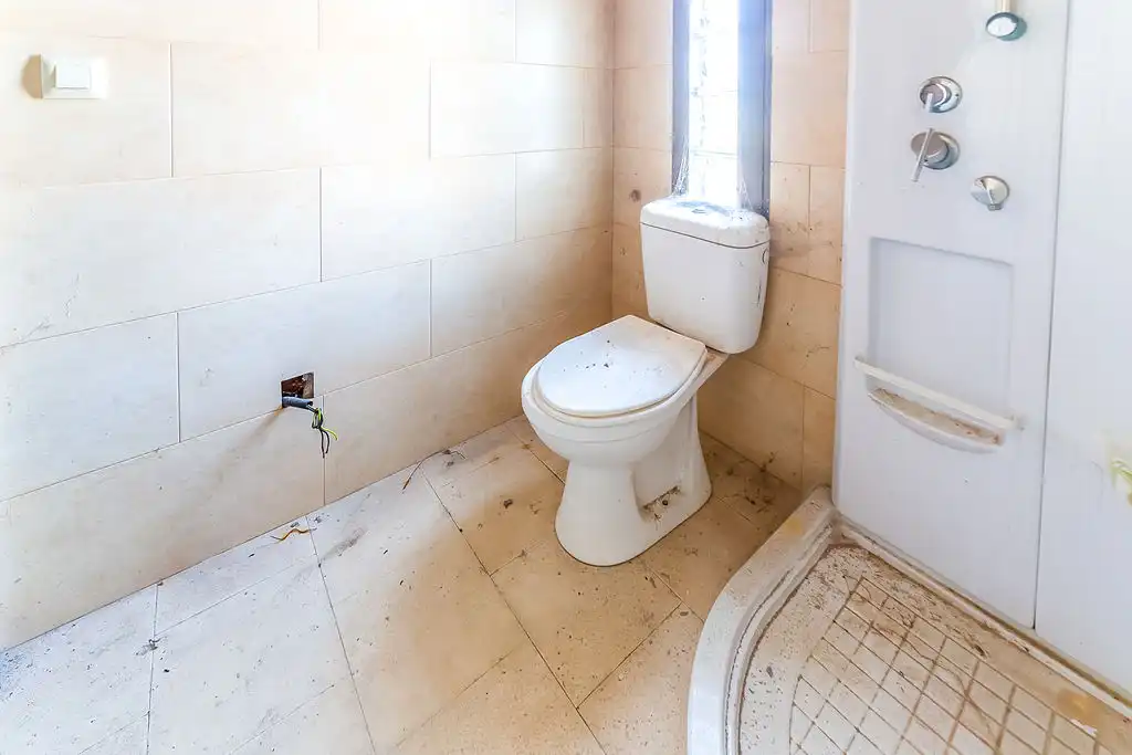 Bathroom of Houses for sale in Vallejera de Riofrío  with Private garden, Terrace and Balcony