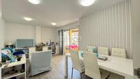 Menjador de Apartament en venda en Gandia amb Aire condicionat, Terrassa i Balcó
