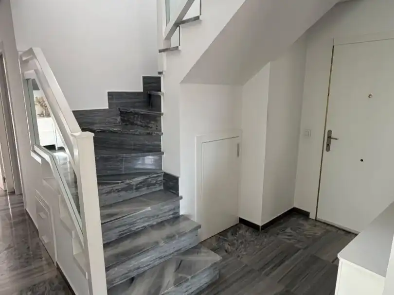 Maisonette zum Verkauf in Ciudad Real Capital mit Klimaanlage, Terrasse und Balkon
