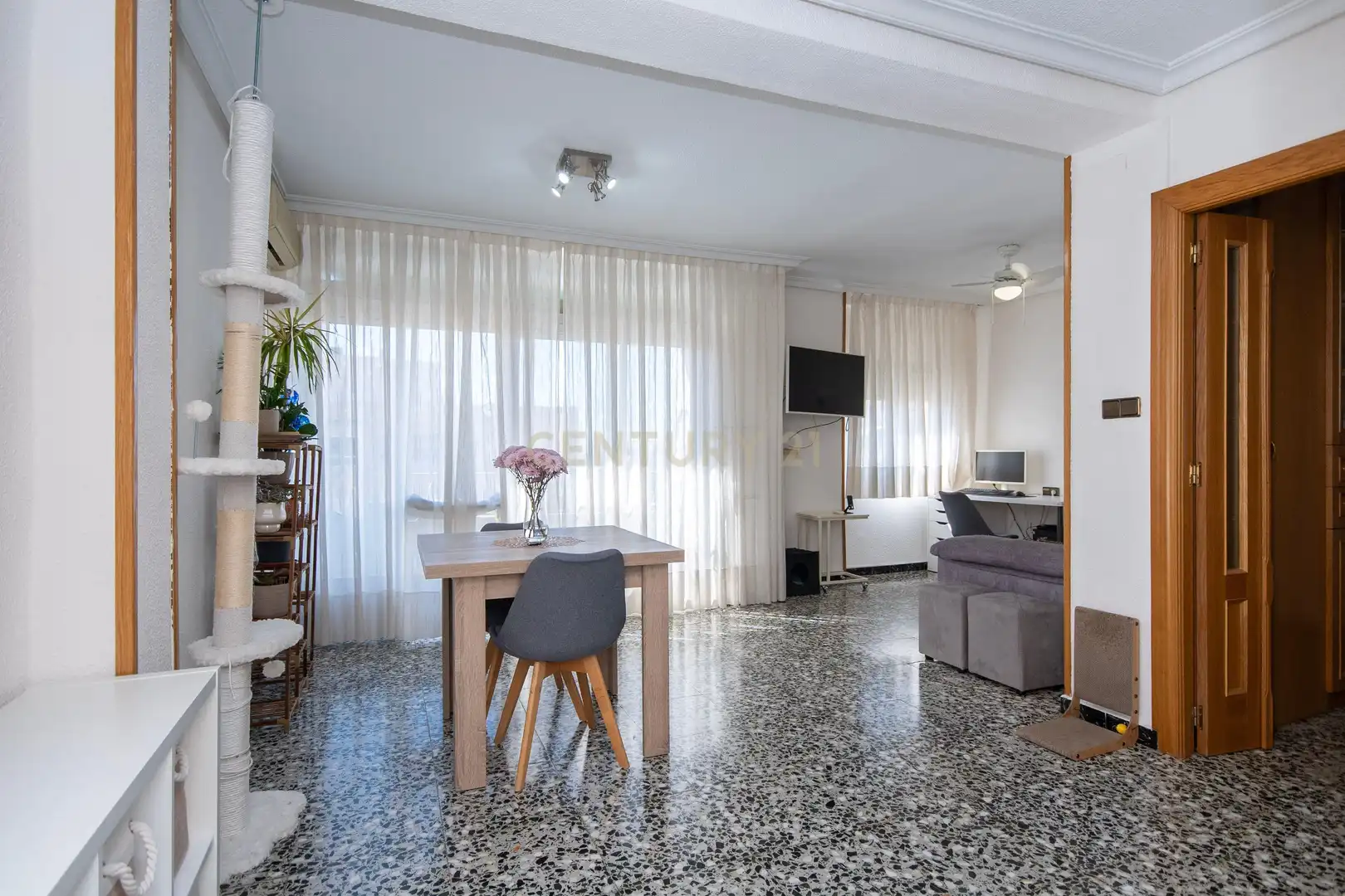 Sala d'estar de Pis en venda en Alicante / Alacant amb Aire condicionat, Forn i Rentadora