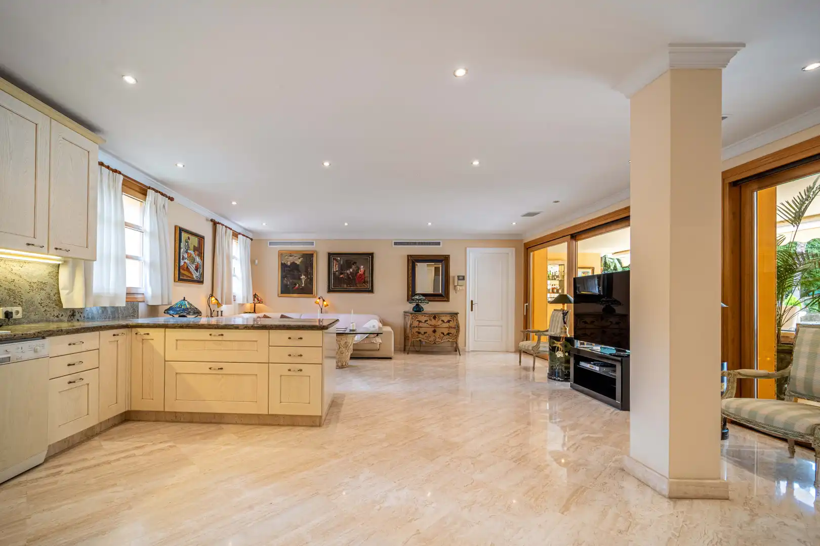 Casa amb terrassa en venda a Nueva Andalucía, imagen 14