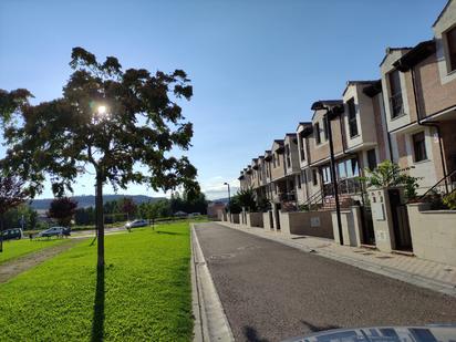 Vista exterior de Casa o xalet en venda en Palencia Capital amb Terrassa